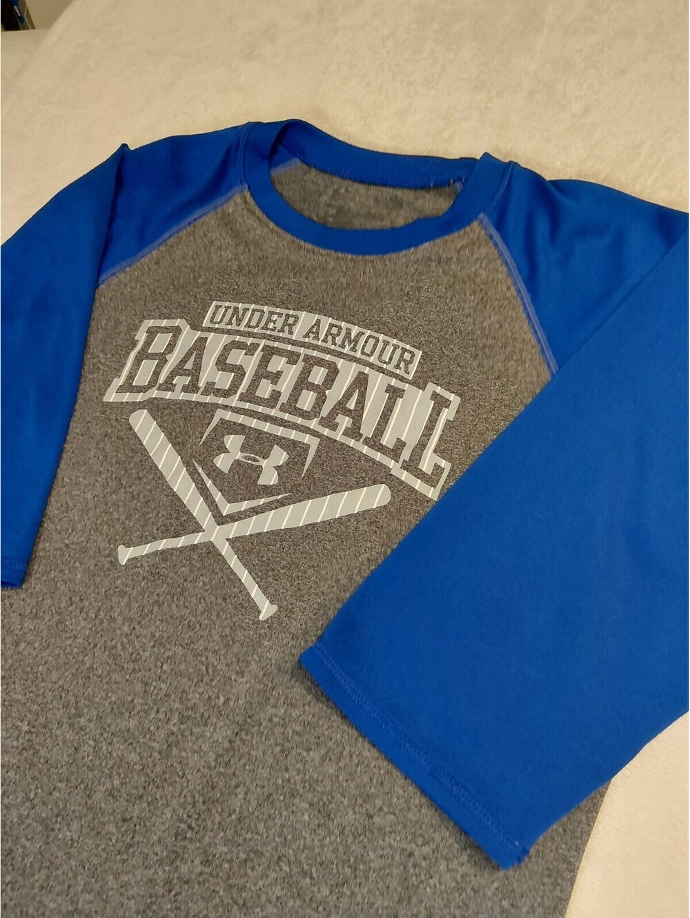 Under Armour Baseball Grey and Blue Raglan Shirt M. 0083